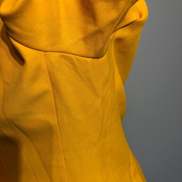 Vintage Perceptions Yellow & Black Button Down 10 - Picture 7 of 8